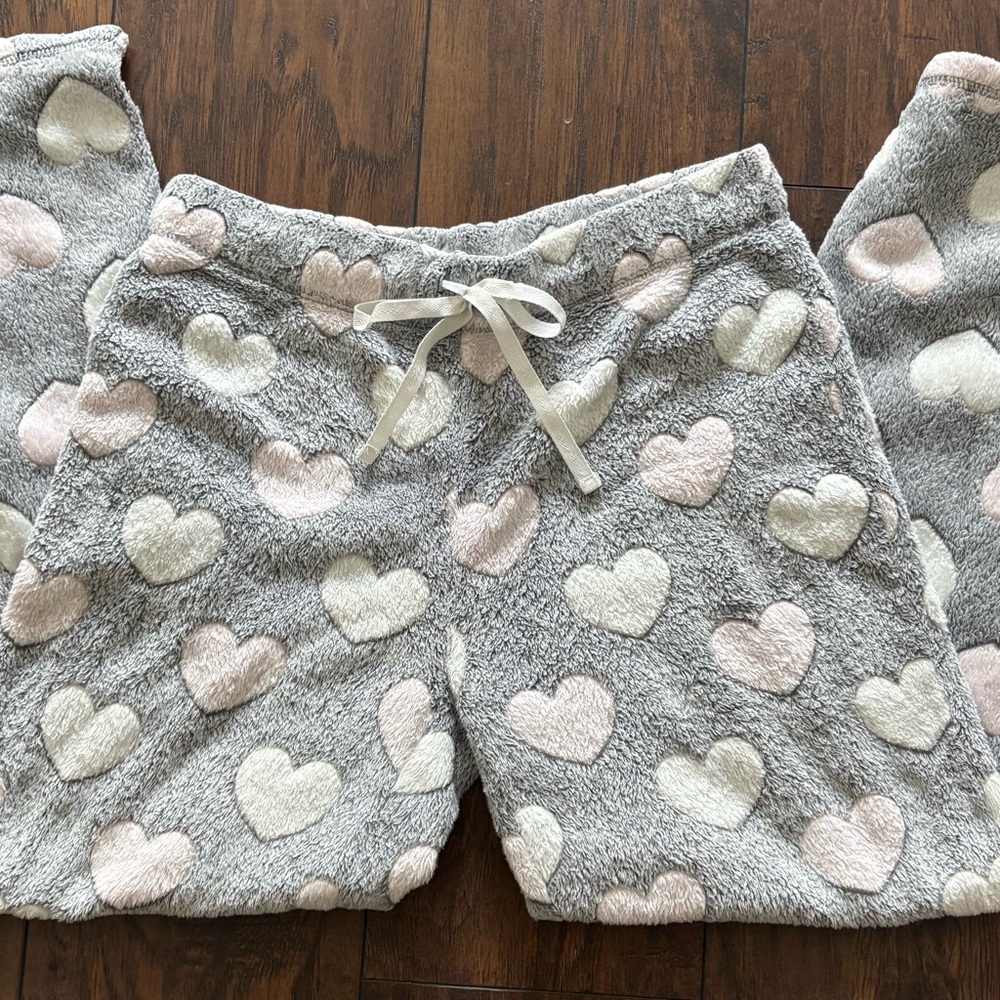 Cozy Heart Patterned Fleece Pants
